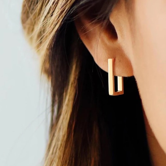 Jewelry - 🌙Insta MUSThave geometric earrings